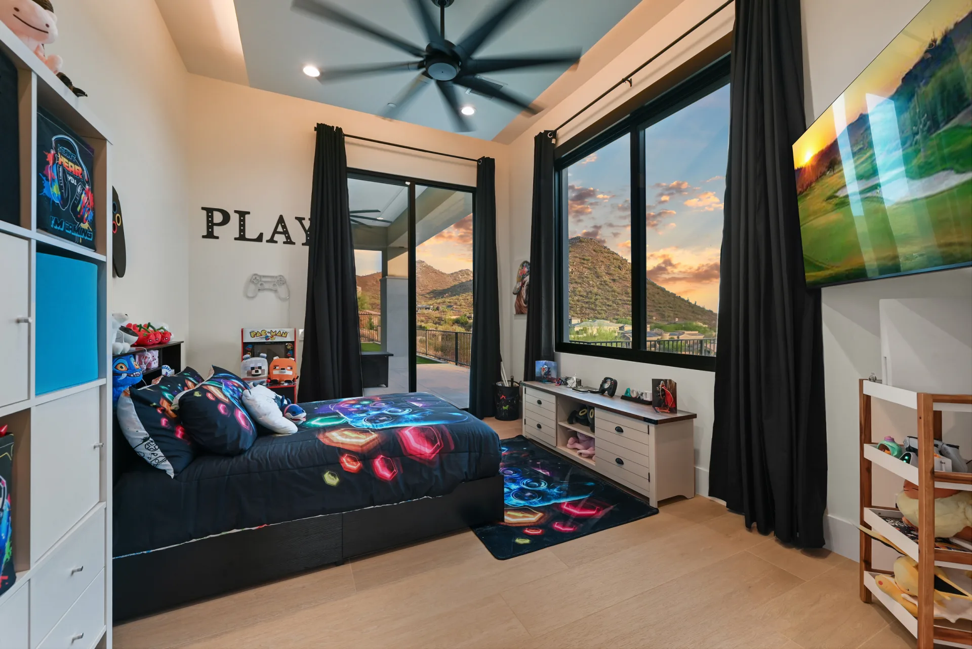 Praiano Way fourth bedroom