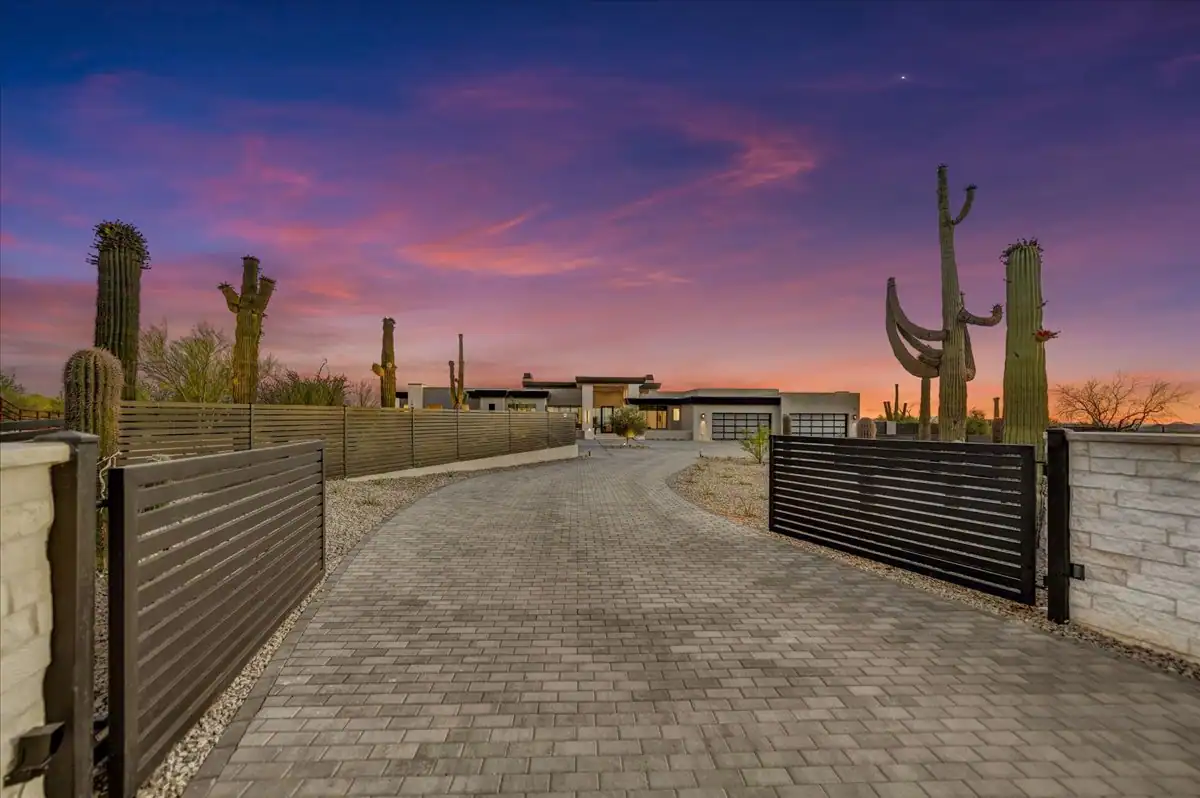 Gated motor court entry