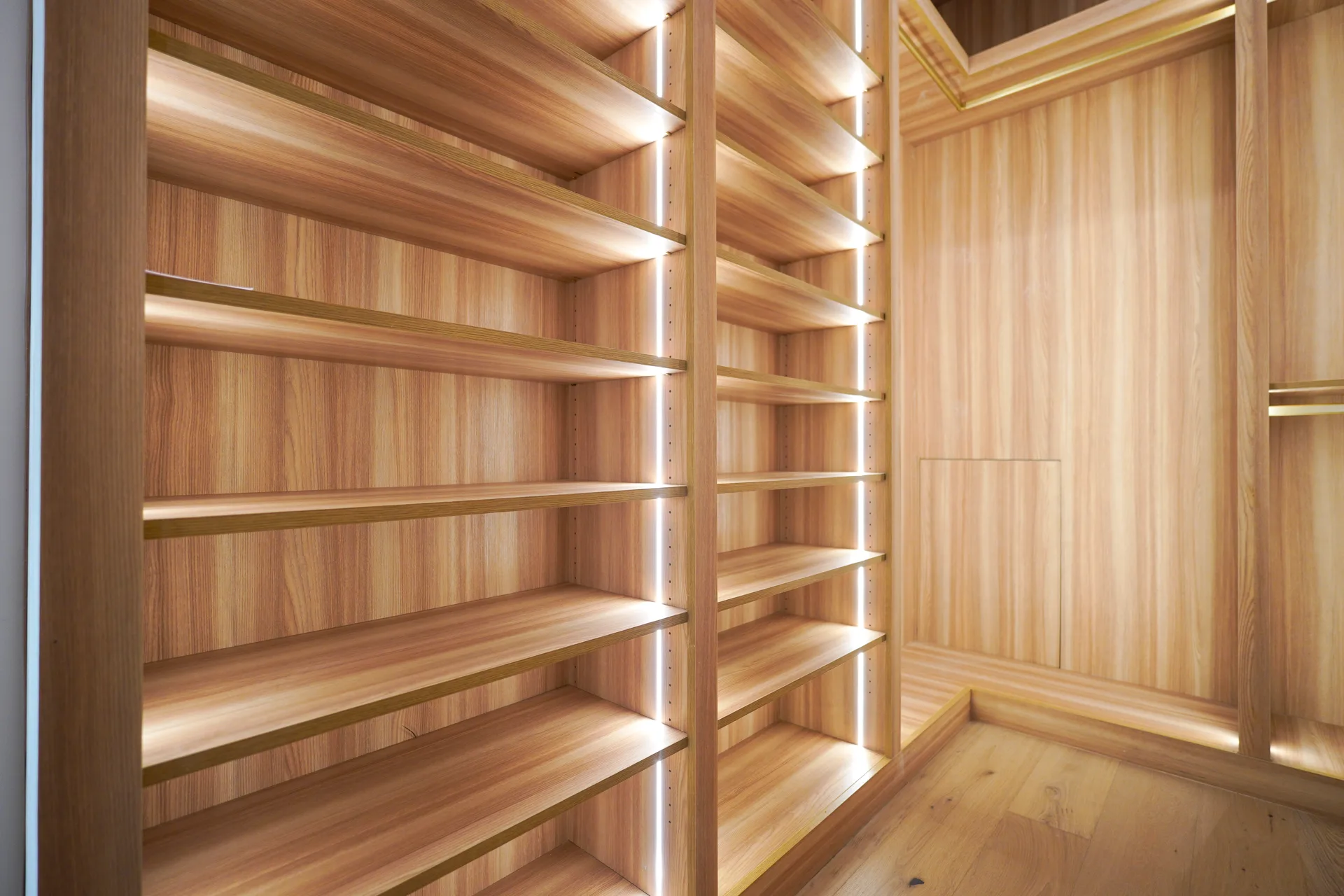 Primary closet shoe and accessory shelving
