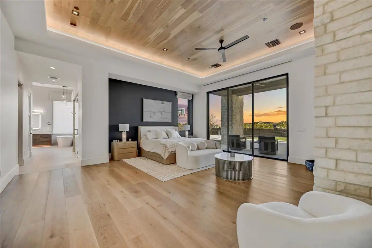 Primary suite with floor-to-ceiling glazing